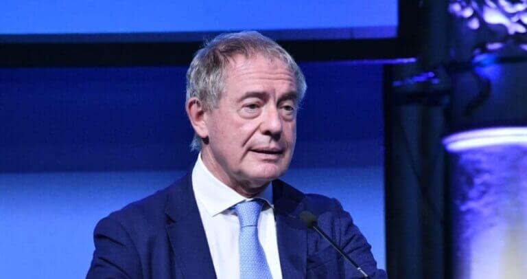 Leggi l'articolo Urso applaude Avio: “Risultato storico, l’Italia ha un suo fornitore di lanci spaziali”