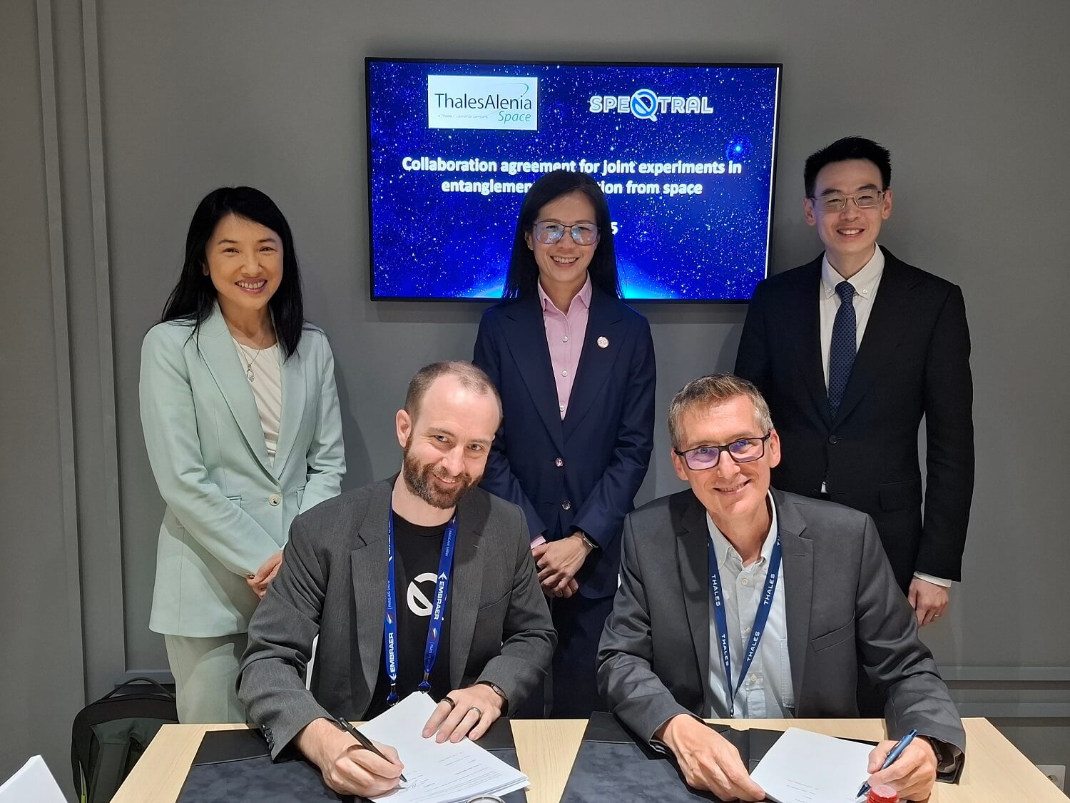 Signature of the cooperation agreement between Thales Alenia Space and SpeQtral