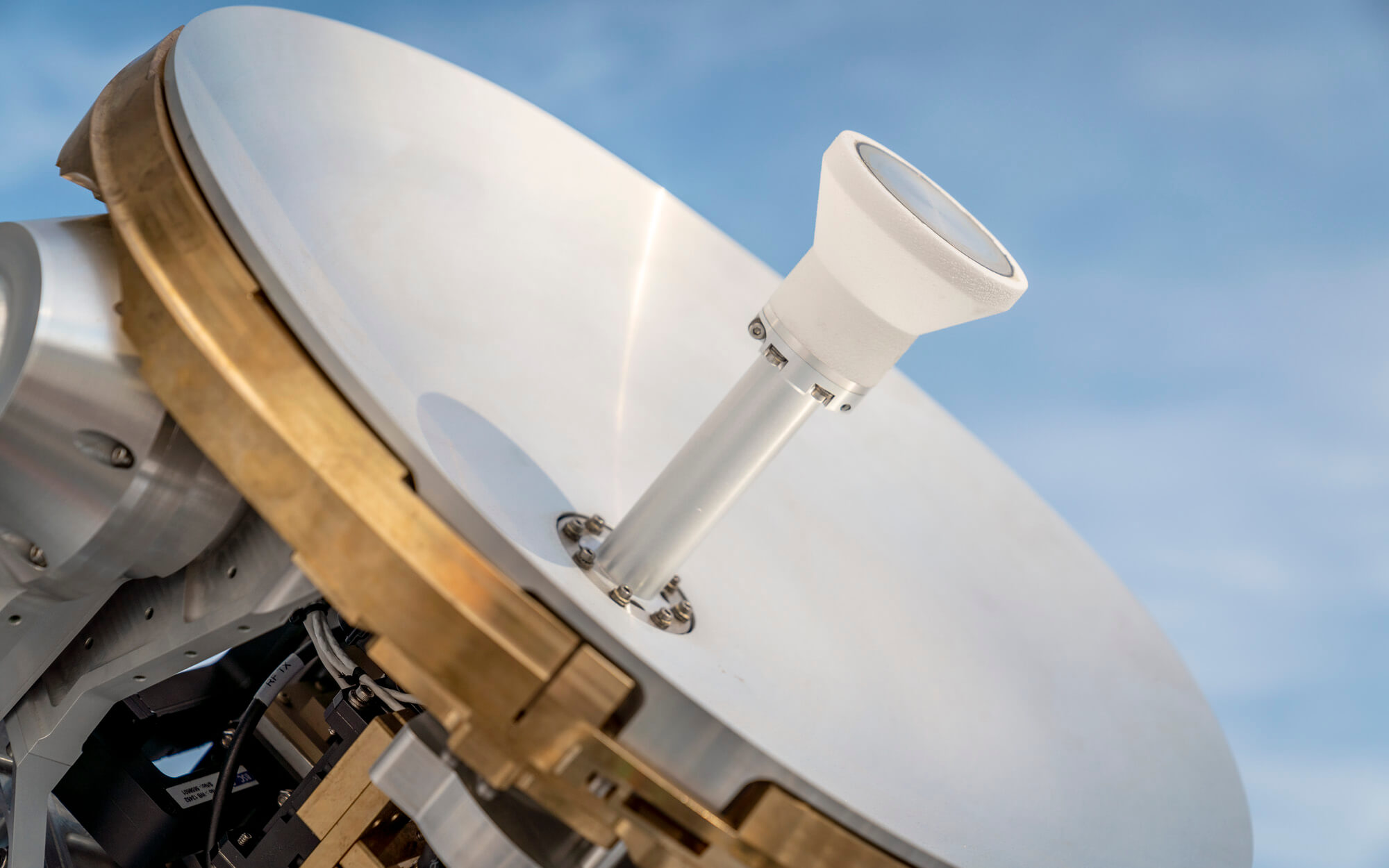 Emergenze sanitarie e climatiche: Indra Group potenzia le comunicazioni satellitari