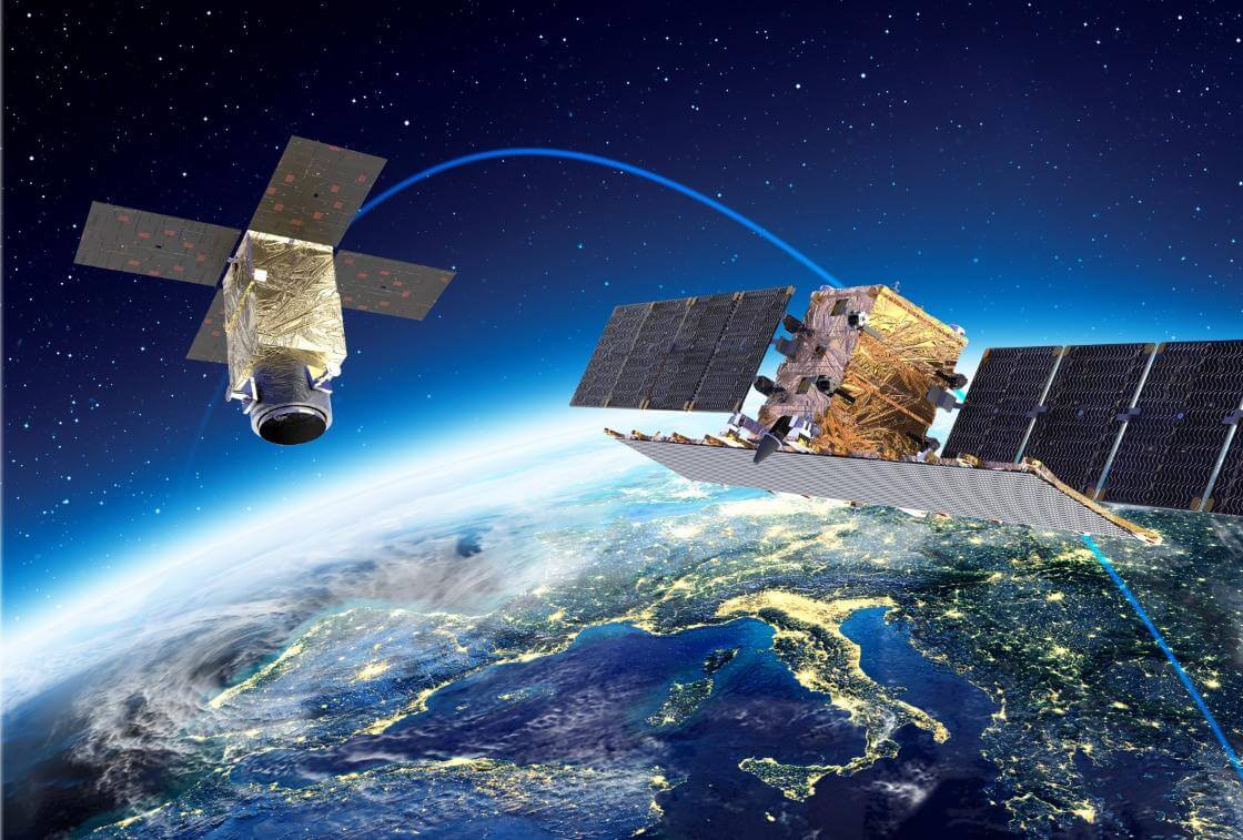 Satelliti, accordo da 9,2 milioni tra Officina Stellare e Leonardo per i sistemi ottici