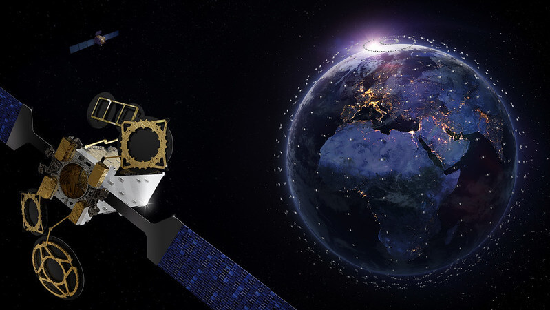 Eutelsat ordina 340 nuovi satelliti OneWeb ad Airbus e rafforza la rete in orbita bassa